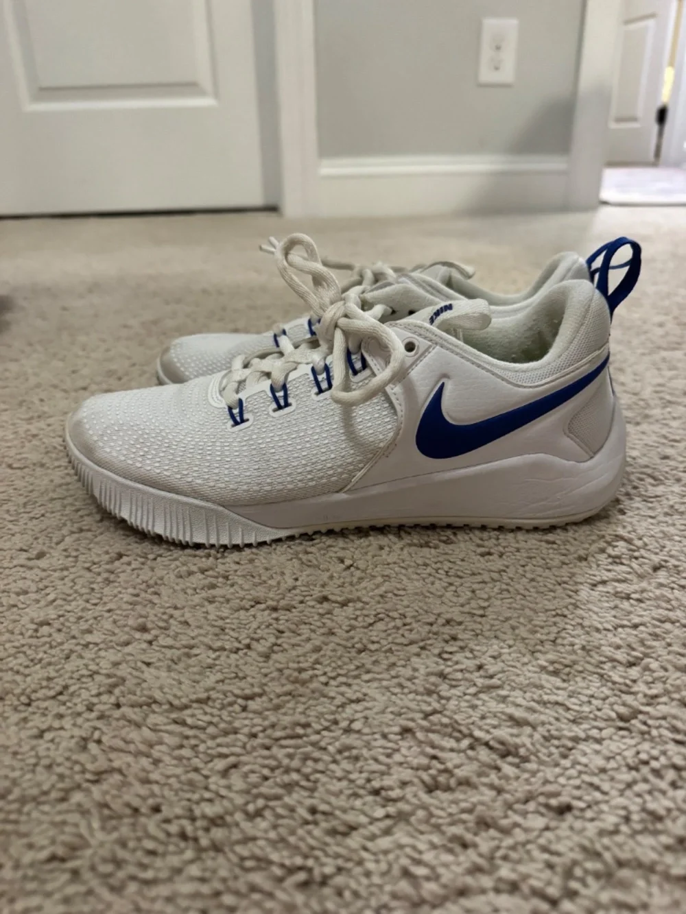 Womens Nike Air Zoom Hyperace 2 Volleyball Shoe - Picture 4 of 8